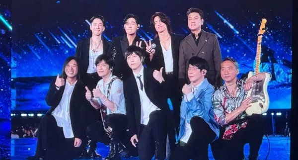 瑞和网 世纪同框！F4惊现五月天演唱会，时隔12年再唱《流星雨》！网友沸腾